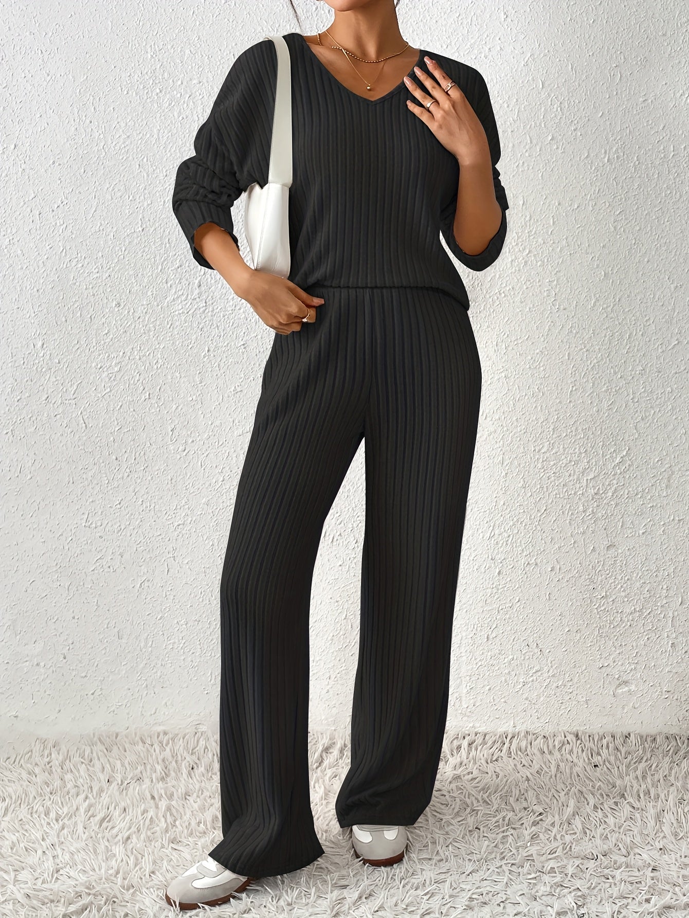 Iris | Ribbed V-Neck Lounge Set