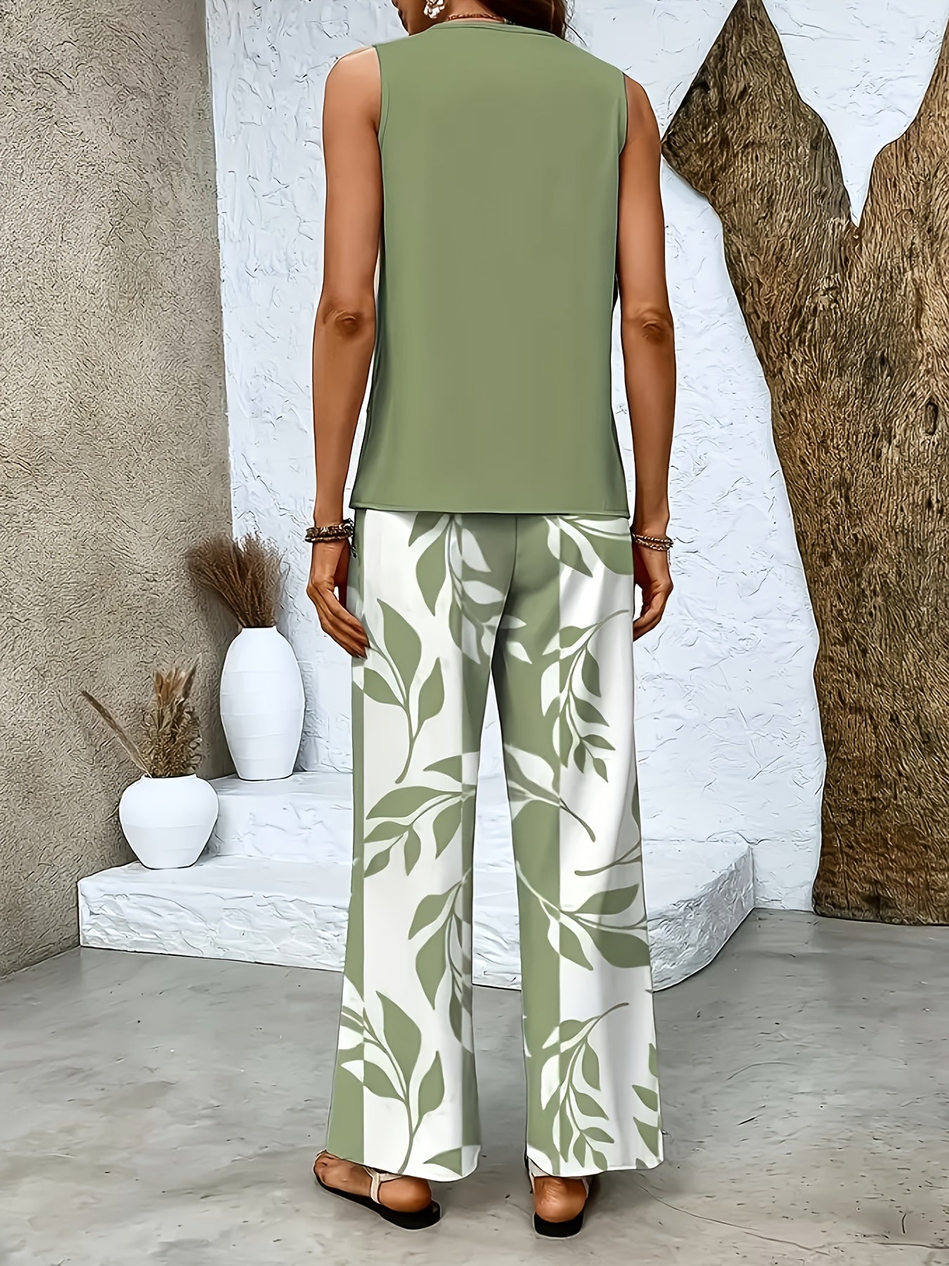 Amara | Sleeveless Top and Floral Pants Set