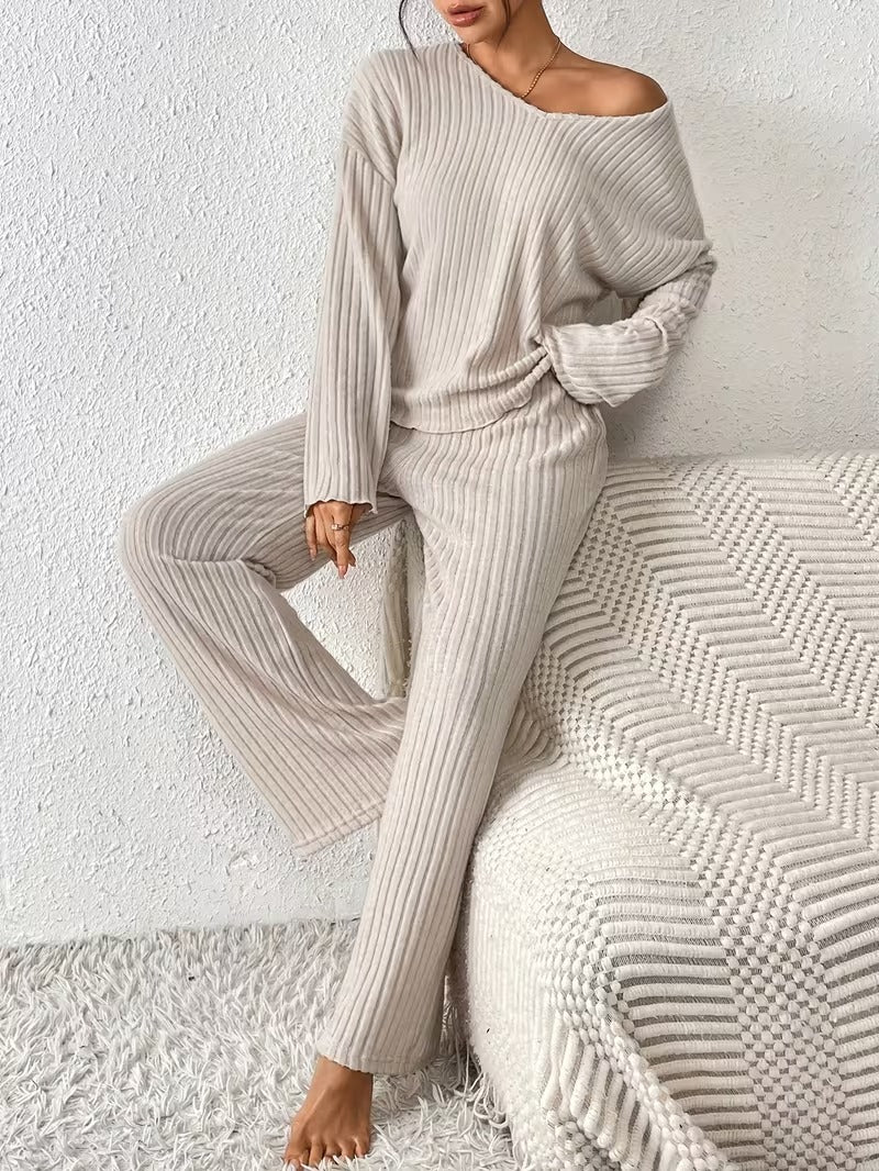 Iris | Ribbed V-Neck Lounge Set