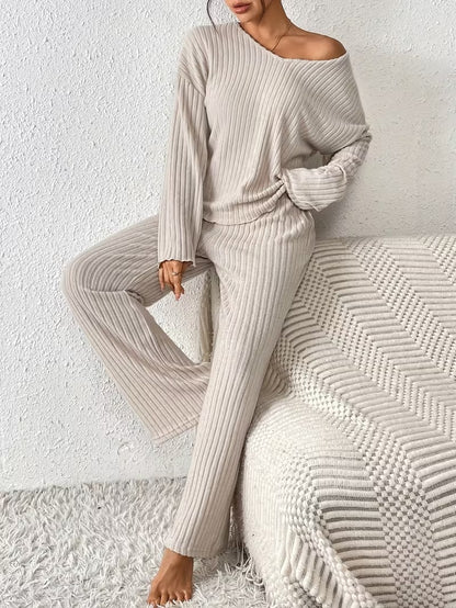 Iris | Ribbed V-Neck Lounge Set