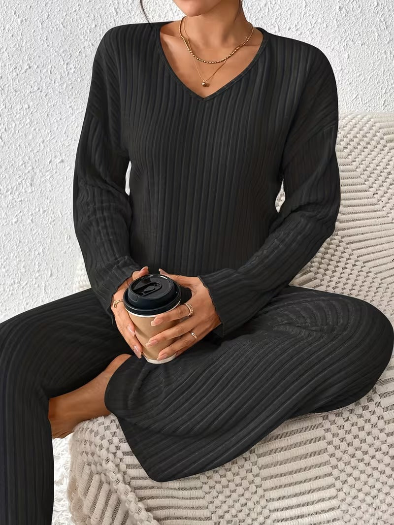 Iris | Ribbed V-Neck Lounge Set