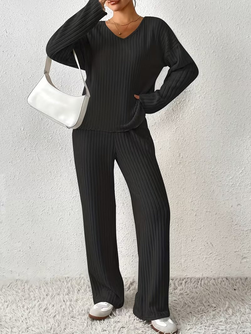 Iris | Ribbed V-Neck Lounge Set