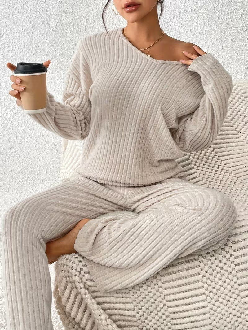 Iris | Ribbed V-Neck Lounge Set