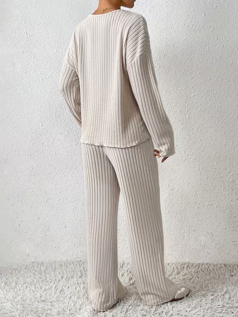 Iris | Ribbed V-Neck Lounge Set