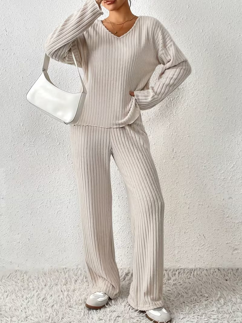 Iris | Ribbed V-Neck Lounge Set