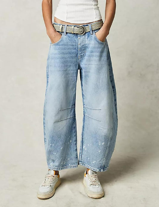 Olivia | Curved Barrel-Leg Jeans